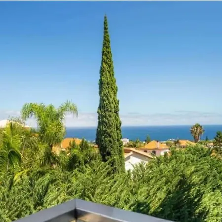 Ocean View Oasis With Parking Apartmán *