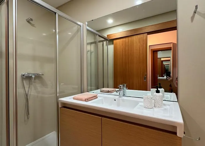 Ocean View Oasis With Parking Apartmán