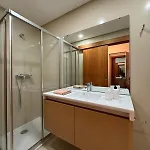 Ocean View Oasis With Parking Apartment